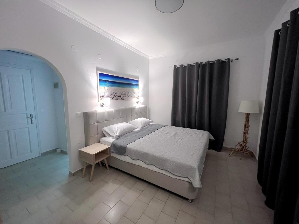 Athanasia Apartments Skiathos Town Exterior photo