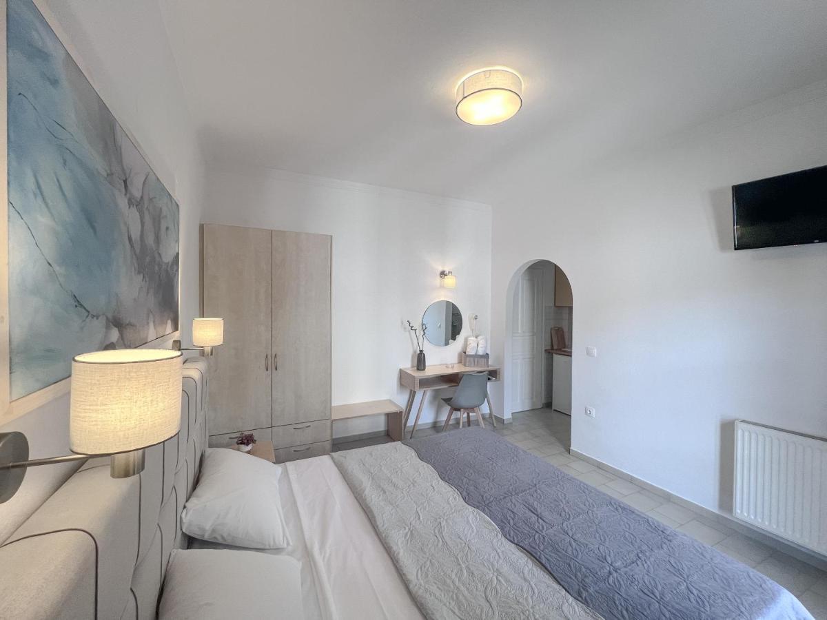 Athanasia Apartments Skiathos Town Exterior photo